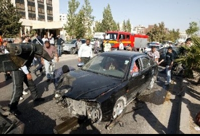 خمس اصابات بحادث سير في نفق الصحافة صور