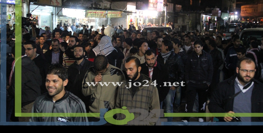 مسيرة حاشدة باتجاه مخيم الحسين تندد بقرار رفع الاسعار فيديو وصور