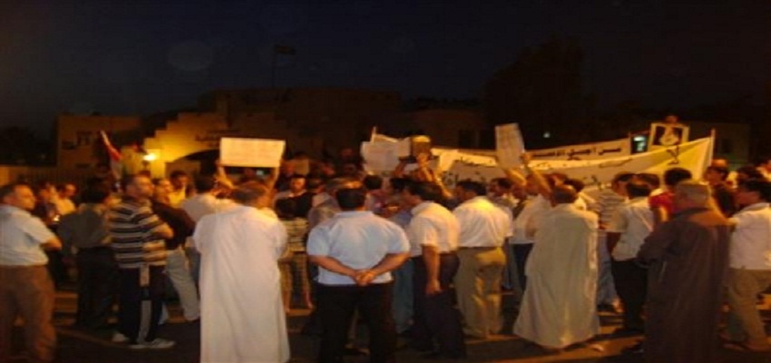 مسيرة الشعبية العربية في الكرك تطالب باسقاط حكومة النسور