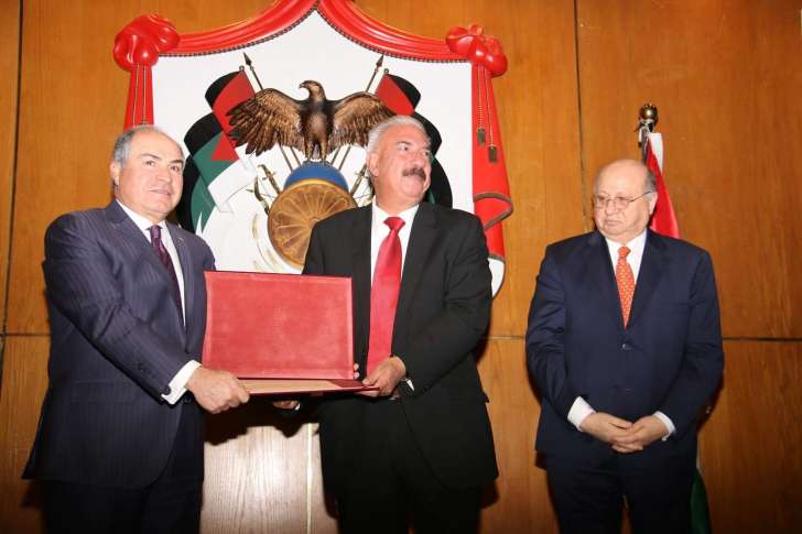 رئيس الوزراء يرعى حفل توزيع جوائز الدولة التقديرية والتشجيعية