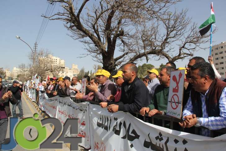 المزارعون ينسحبون من لقاء الحكومة ويعلنون التصعيد بعد فشل الاجتماع