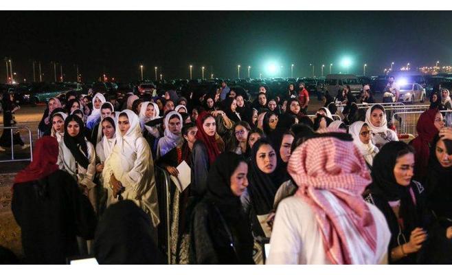 تامر حسني: الجمهور السعودي مثالي - صور 