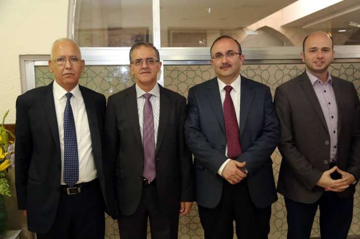 سمارة : لن نستمع للمهاترات والمشاحنات بل لصوت العمل والعطاء