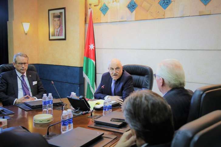 المعشر يلتقي وفد رجال الأعمال المرافق للمستشارة ميركل