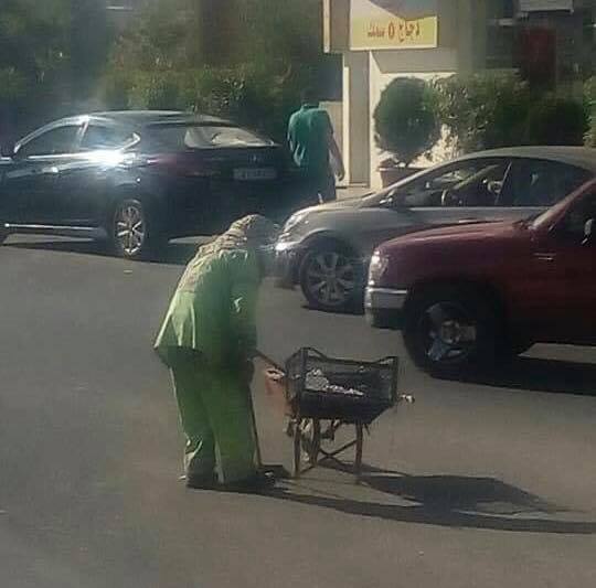 عامل وطن يثير مشاعر الاردنيين.. والمصري يطلب تكريمه - صور