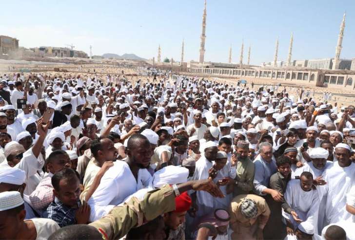 سوار الذهب.. أول رئيس سوداني يدفن خارج بلاده تنفيذًا لوصيته - صور  