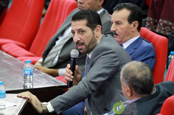 محمد نوح القضاة يستهجن مطالبة النواب الحكومة بالاستقالة: الحل والربط بيدكم
