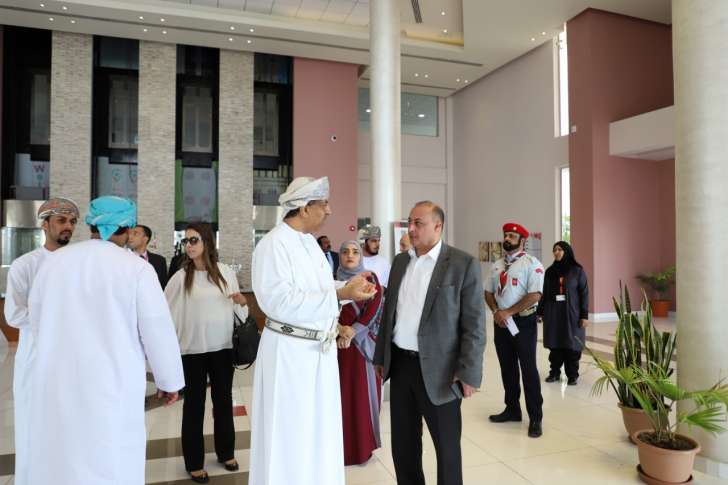 وفد من عمان الاهلية يشارك في حفل تخريج طالبات كلية الزهراء للبنات  في سلطنة عمان ويزور جامعة قابوس وكلية الخليج