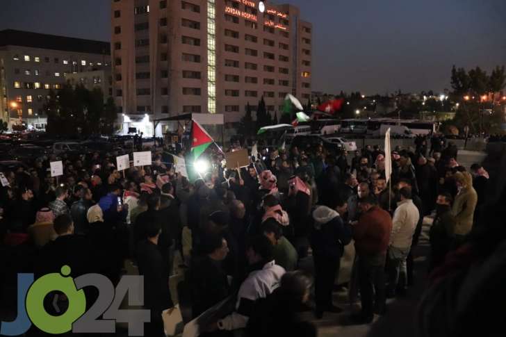 انتهاء اعتصام الرابع.. وهتافات بسقف معتدل تطالب بالاصلاح - صور