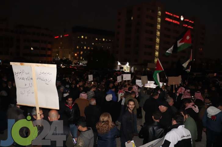 انتهاء اعتصام الرابع.. وهتافات بسقف معتدل تطالب بالاصلاح - صور