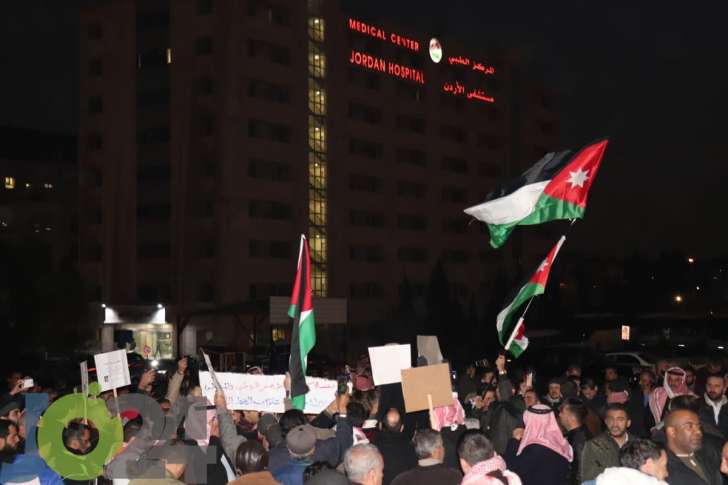 انتهاء اعتصام الرابع.. وهتافات بسقف معتدل تطالب بالاصلاح - صور