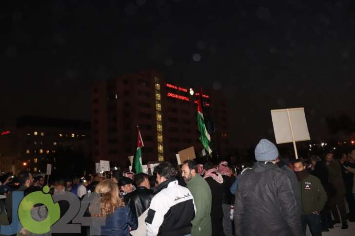 انتهاء اعتصام الرابع.. وهتافات بسقف معتدل تطالب بالاصلاح - صور