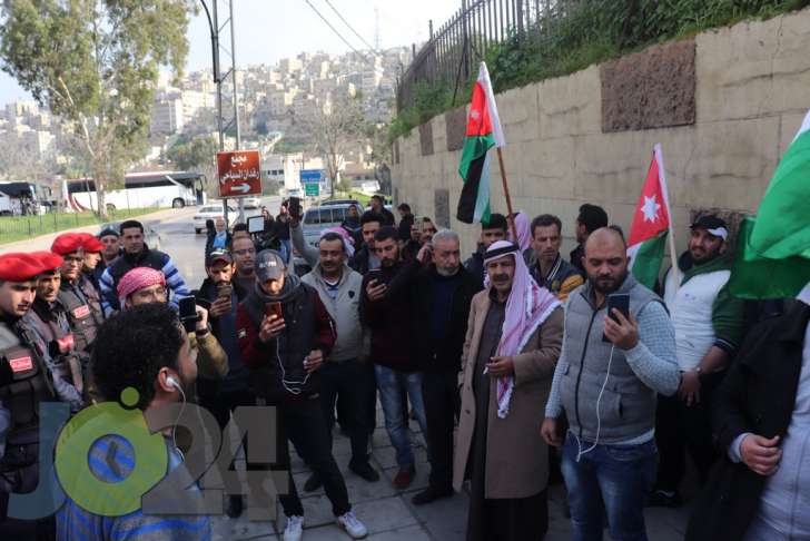 المشاركون في مسيرة العقبة ينفصلون عن زملائهم من اربد والزرقاء.. والعيسوي يعد بتجنيدهم