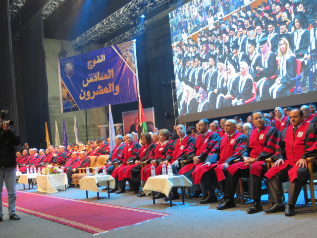 جامعة عمان الاهلية تحتفل بتخريج الفوج السادس والعشرين من طلبتها للفصل الدراسي الأول 2018-2019