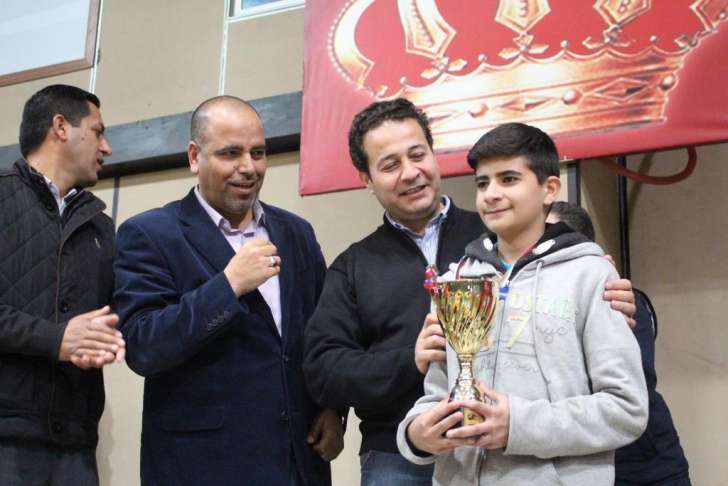 شباب الكرك وشابات مادبا، أبطال بطولة القائد في خماسي كرة القدم