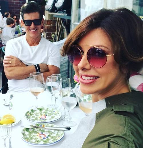 أميركيّة خمسينيّة تُلهب اليوتيوب وتُعيد الاعتبار للمرأة بعد عمر معيّن!