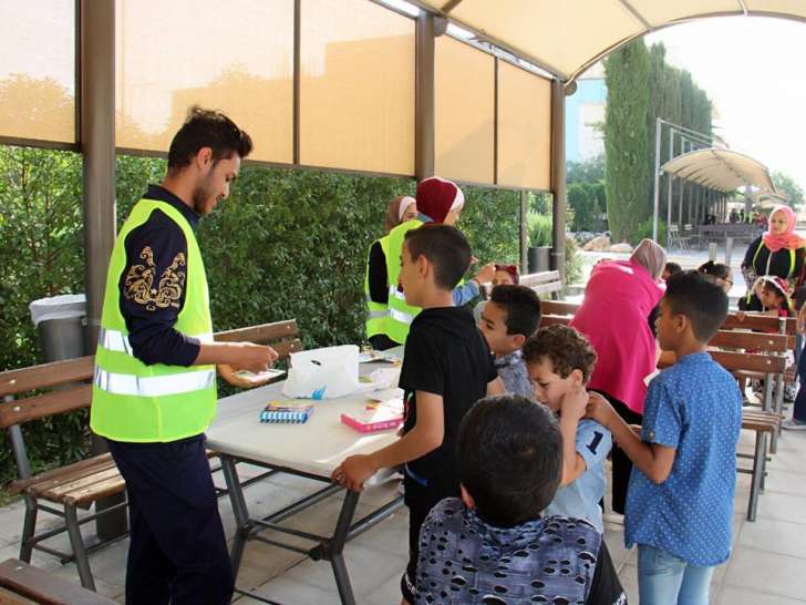 جامعة الشرق الأوسط تحتفي  بأطفال جمعية عندي حلم 