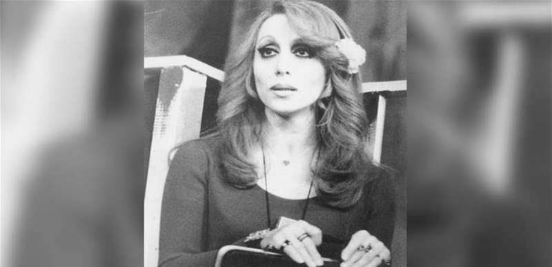 صور نادرة للسيدة فيروز.. شاهدوا كيف بدت في زفافها!