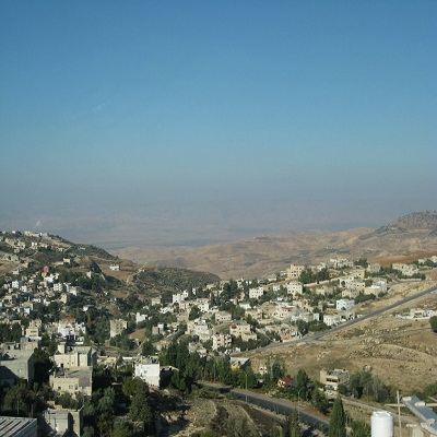 السواعير ل الاردن٢٤: الاستثمارات في ناعور ينحصر دورها في توزيع طرود الخير  !