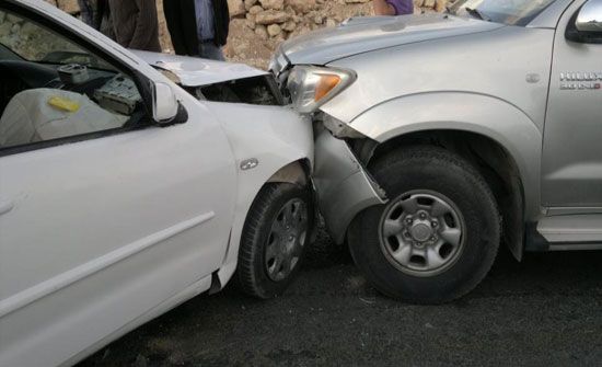 اصابة 4 اشخاص بحادث تصادم في اربد