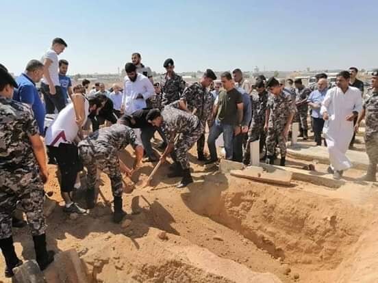 الدرك يشيع جثمان عراقية توفيت بالأردن