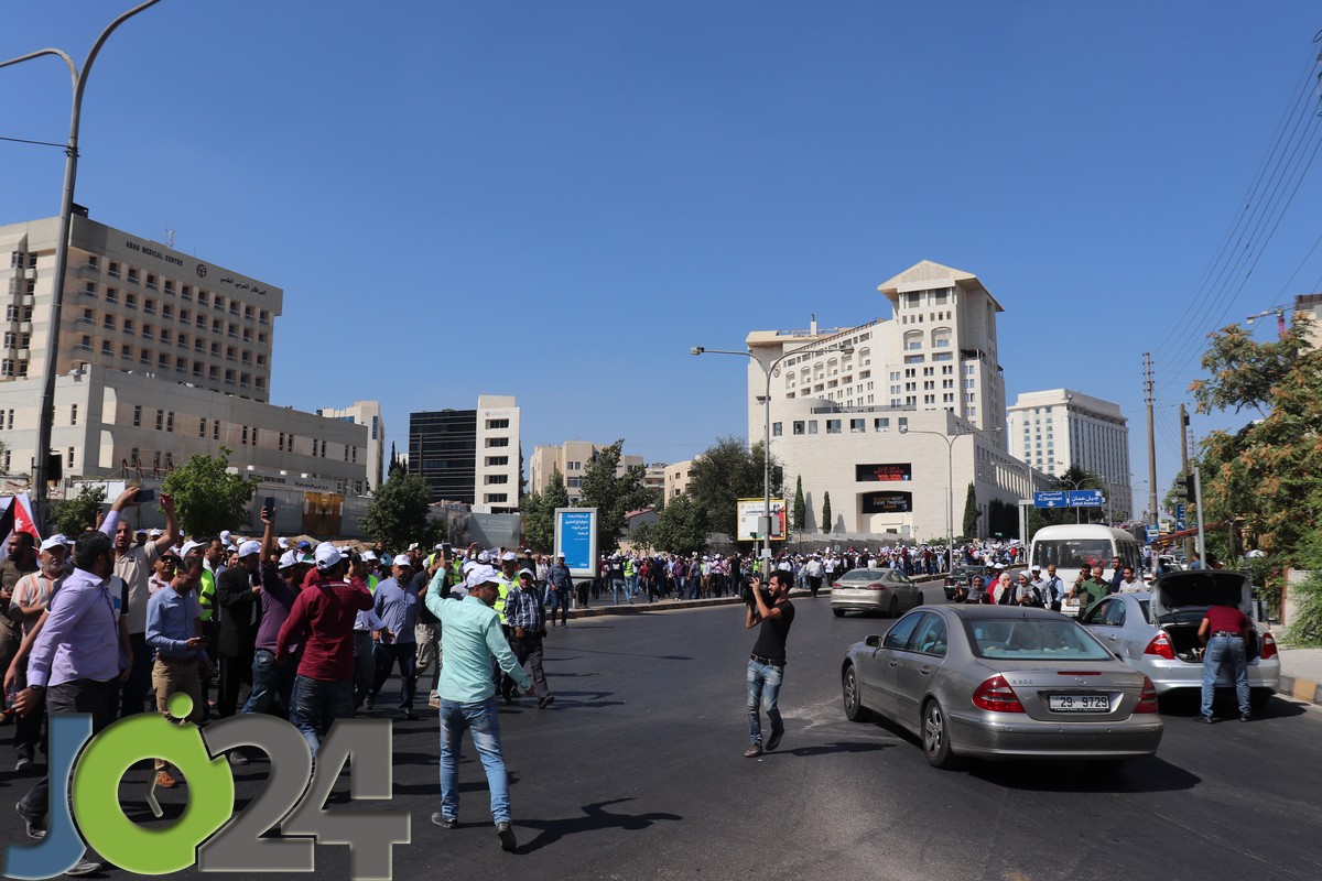 نواصرة يدعو المعلمين للاضراب الكامل عن العمل يوم الأحد القادم - صور