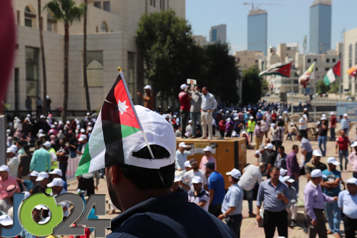 نواصرة يدعو المعلمين للاضراب الكامل عن العمل يوم الأحد القادم - صور