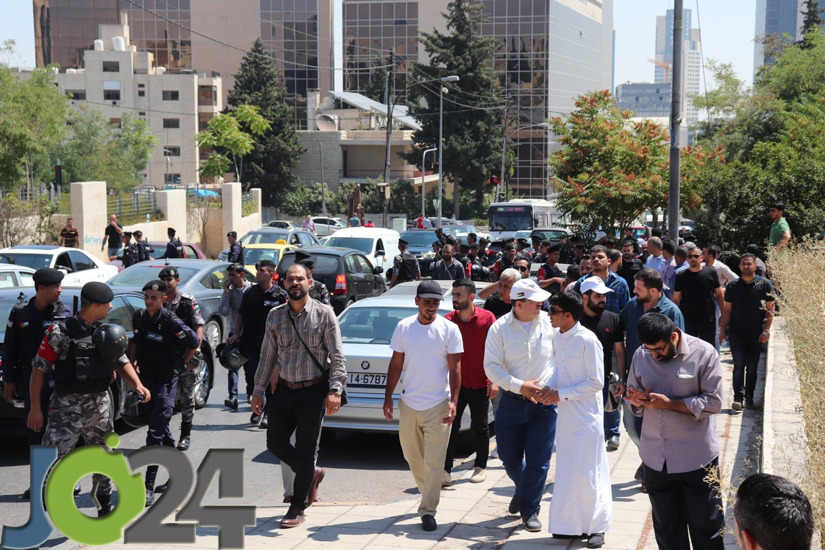 نواصرة يدعو المعلمين للاضراب الكامل عن العمل يوم الأحد القادم - صور