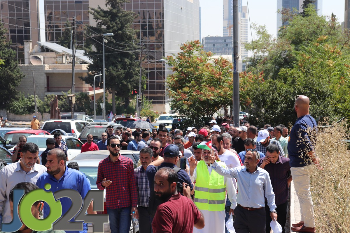 نواصرة يدعو المعلمين للاضراب الكامل عن العمل يوم الأحد القادم - صور