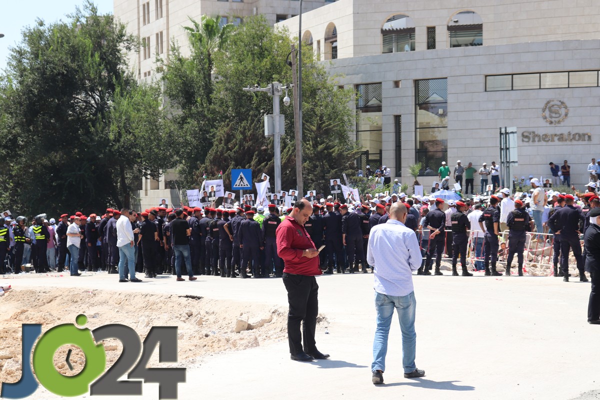 نواصرة يدعو المعلمين للاضراب الكامل عن العمل يوم الأحد القادم - صور