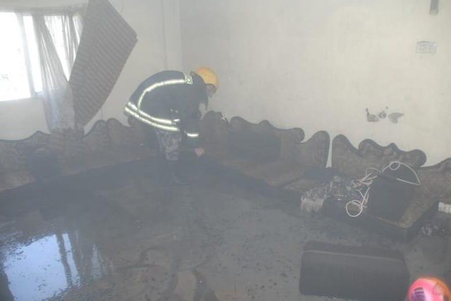 إخماد حريق داخل غرفة لأحد الشقق في محافظة اربد