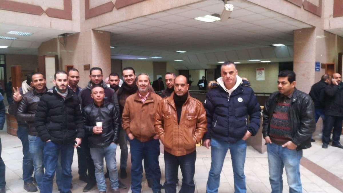 موظفو محاكم في عمان واربد والزرقاء يضربون عن العمل - صور