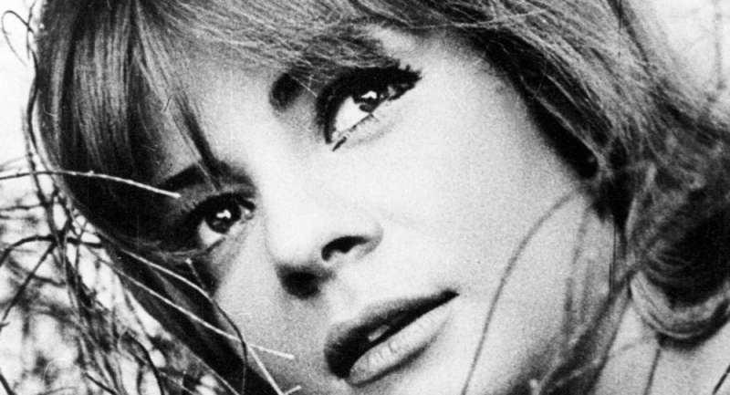 وفاة نادية لطفي.. ماذا طلبت من والدتها أثناء حرب فلسطين