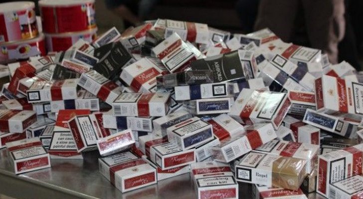 ضبط 250 ألف كروز دخان مهرب في عمان