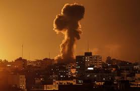 طائرات الاحتلال تقصف عدة مواقع في قطاع غزة
