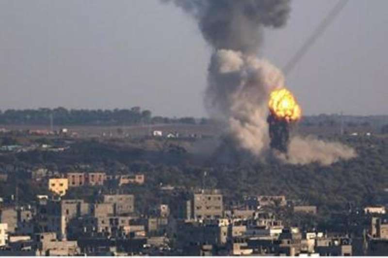 طائرات الاحتلال تقصف مواقع في قطاع غزة