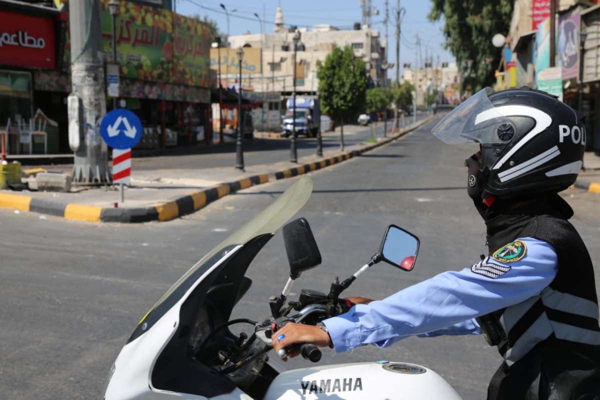 هكذا بدت عمان والزرقاء في الحظر الشامل: التزام تامّ وانتشار أمني - صور وفيديو