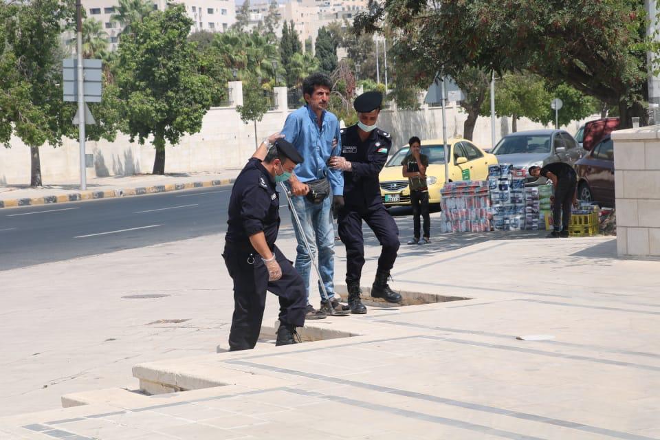 الأمن: المصلّون أظهروا التزاما بقواعد السلامة والصحة - صور 