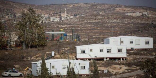 الاحتلال يخطر بإزالة منشأتين في خربة يرزا بالأغوار الشمالية