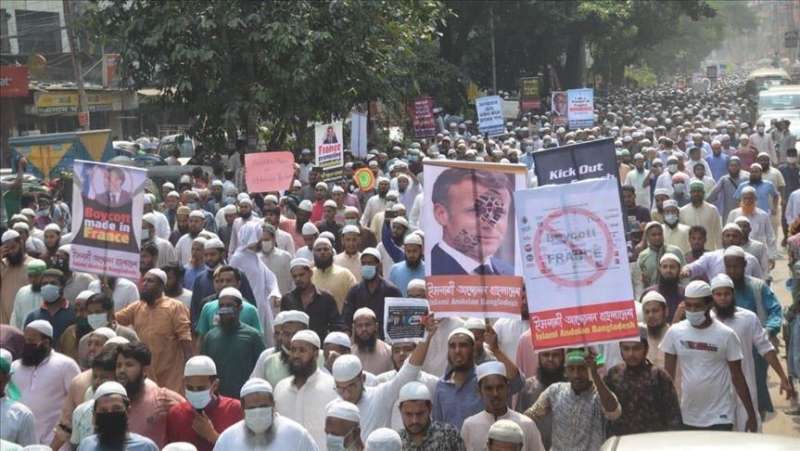 الآلاف يتظاهرون في بنغلاديش ضد إساءة ماكرون للإسلام