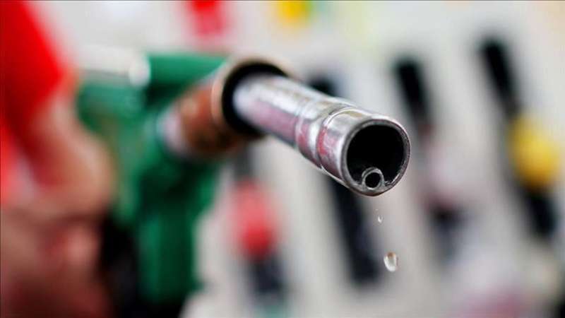الحكومة تخفض أسعار البنزين تعريفة.. وتثبت الكاز والسولار