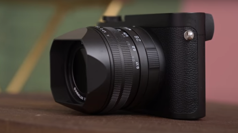 شركة Leica تعلن عن كاميرا رقمية متطورة بتصميم كلاسيكي مميز