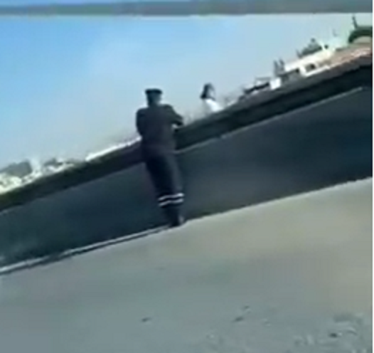 الأمن يثني فتاة حاولت الانتحار من أعلى جسر عبدون