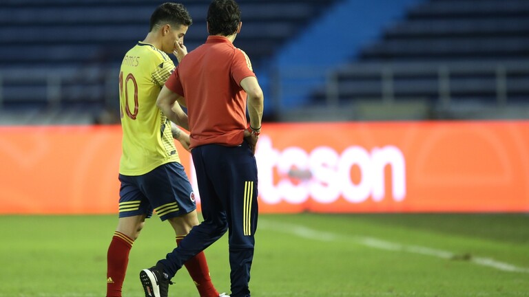 بعد الهزيمة المذلة أمام الإكوادور.. رودريغيز لاعب كولومبيا ينفي حدوث اعتداء