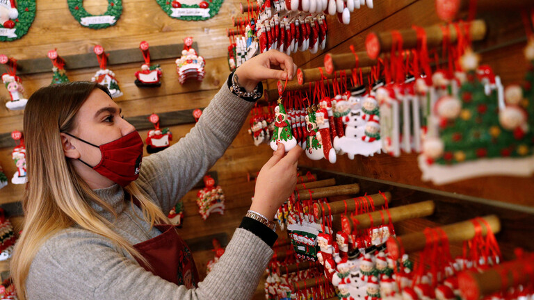 إيطاليا تسعى لتنسيق أوروبي مشترك تجاه كورونا في عيد الميلاد