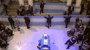جثمان مارادونا يصل إلى القصر الرئاسي للنظرة الأخيرة