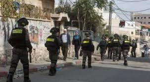 الاحتلال يقتحم منزل نائب مدير الأوقاف الإسلامية بالقدس