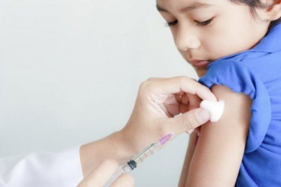 الصحة لـ الاردن24: استئناف تطعيم طلبة المدارس ضد الحصبة حال عودة التعليم الوجاهي