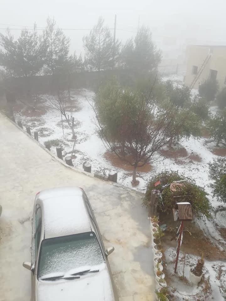 عمان تنتظر دورها.. بدء تساقط الثلوج على المرتفعات الشمالية والجنوبية - صور