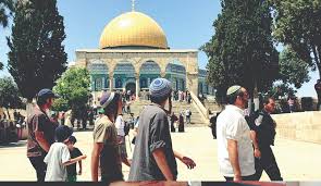 مجلس أوقاف القدس يحذر من استمرار الانتهاكات الاسرائيلية في الأقصى